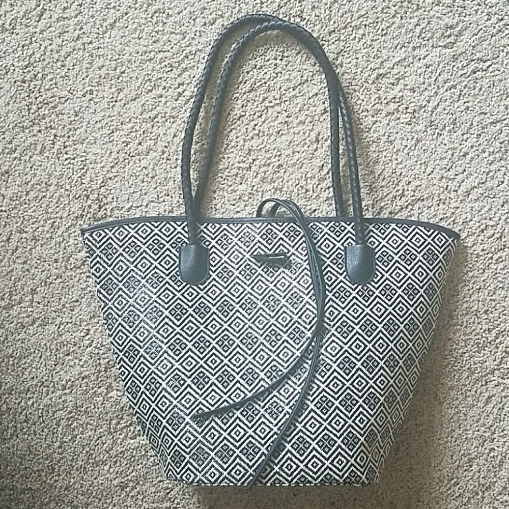 NWOT Shoulder Bag